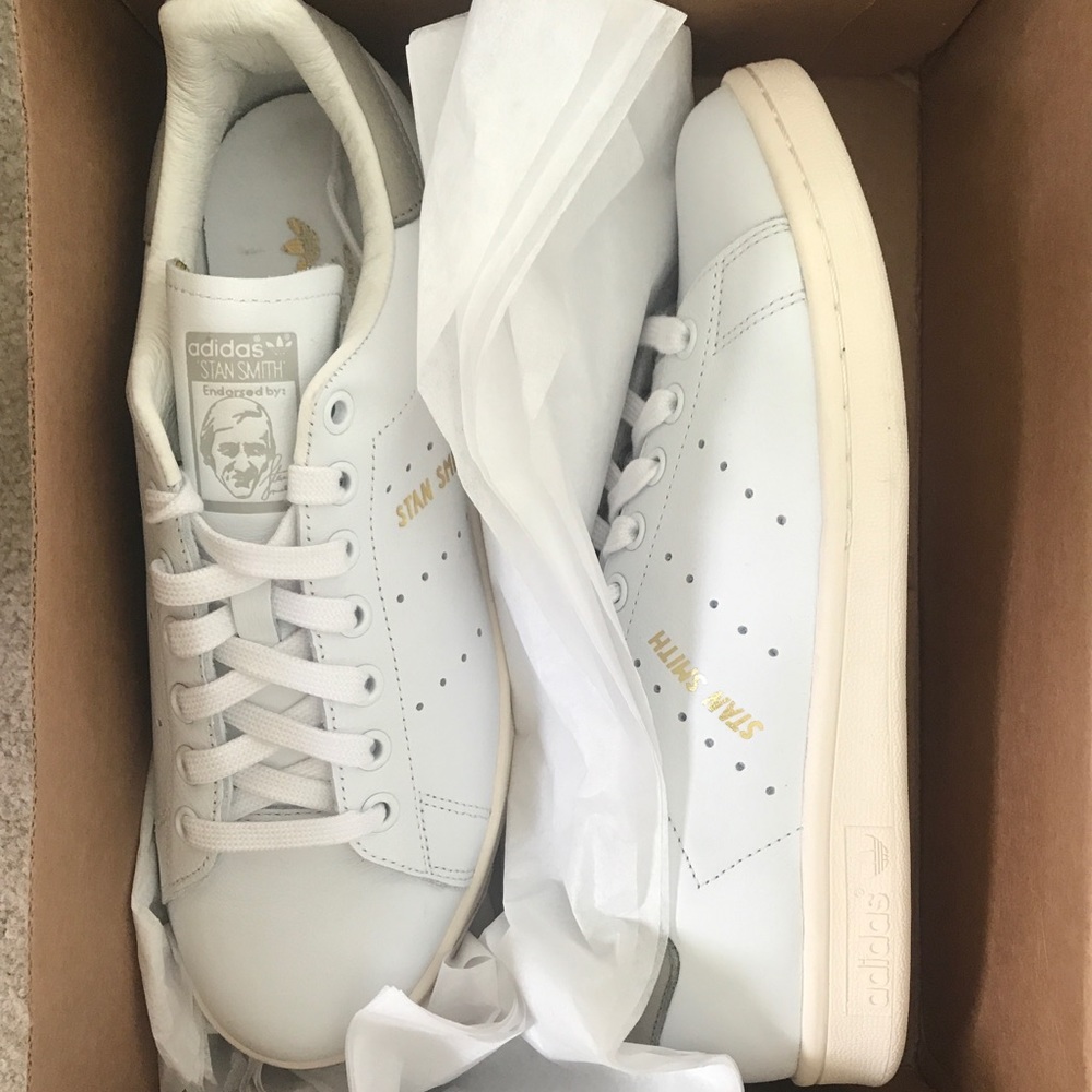 BRAND NEW Adidas Original Stan Smiths